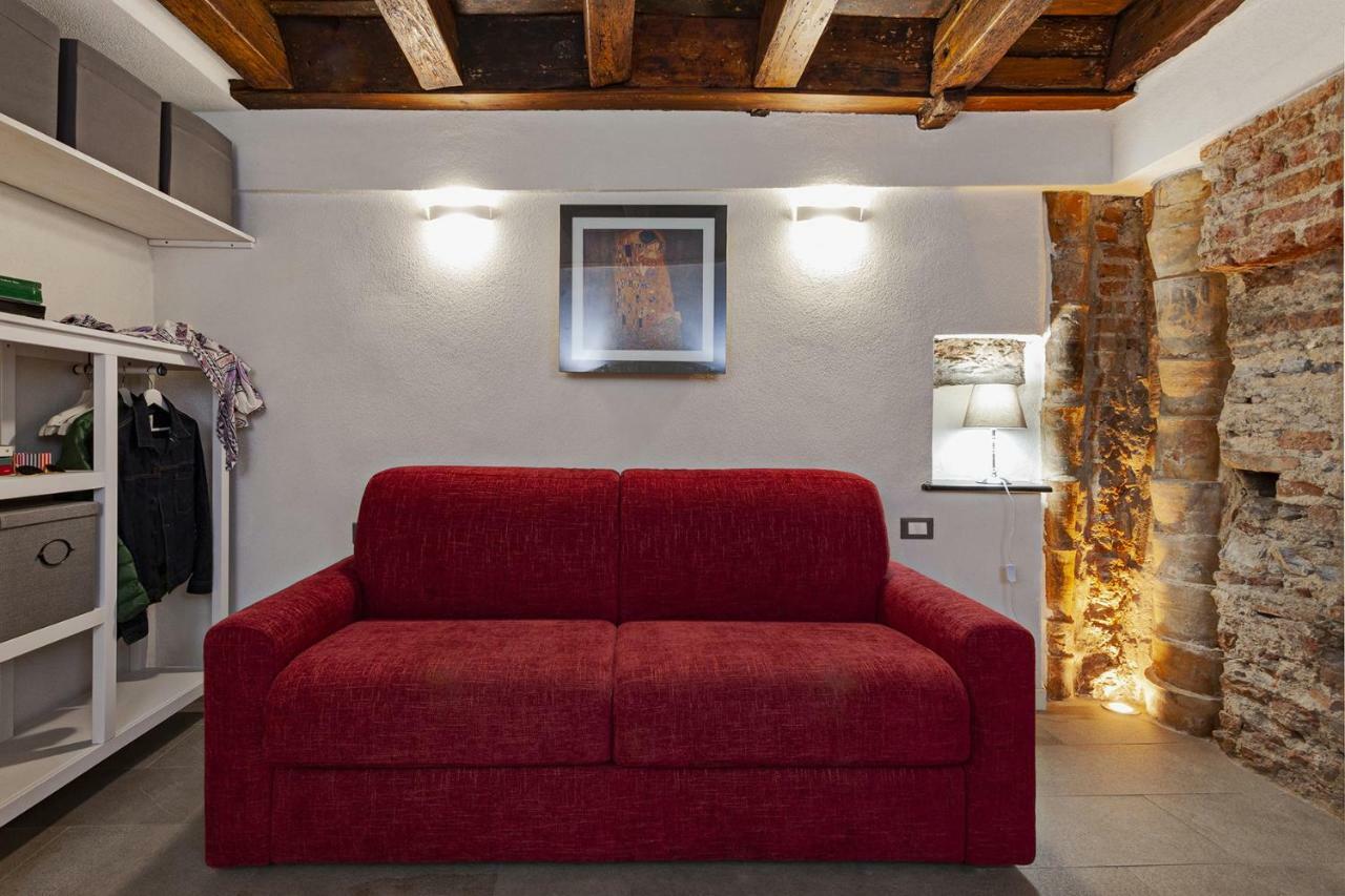 Wood And Stone Apartment In The Historical Center เจนัว ภายนอก รูปภาพ